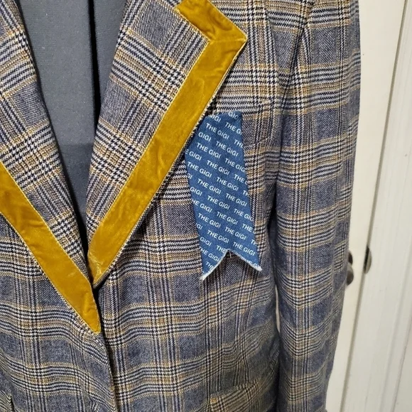 The Gigi Italia Men's Blue Plaid Wool Blazer w/ Mustard Velvet Trimming Size 48 - Picture 4 of 13